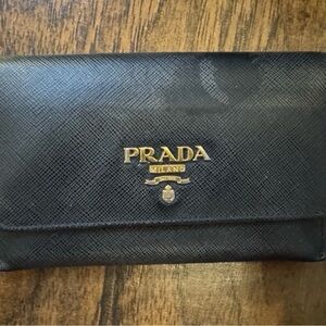Prada Black Leather Women Bifold' Wallet